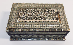 Vintage Middle Eastern Moorish Mosaic Marquetry Inlay Box