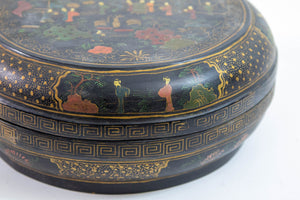 Chinese Export Large Round Box Black Lacquered Gilt Painted Covered Box 1950s