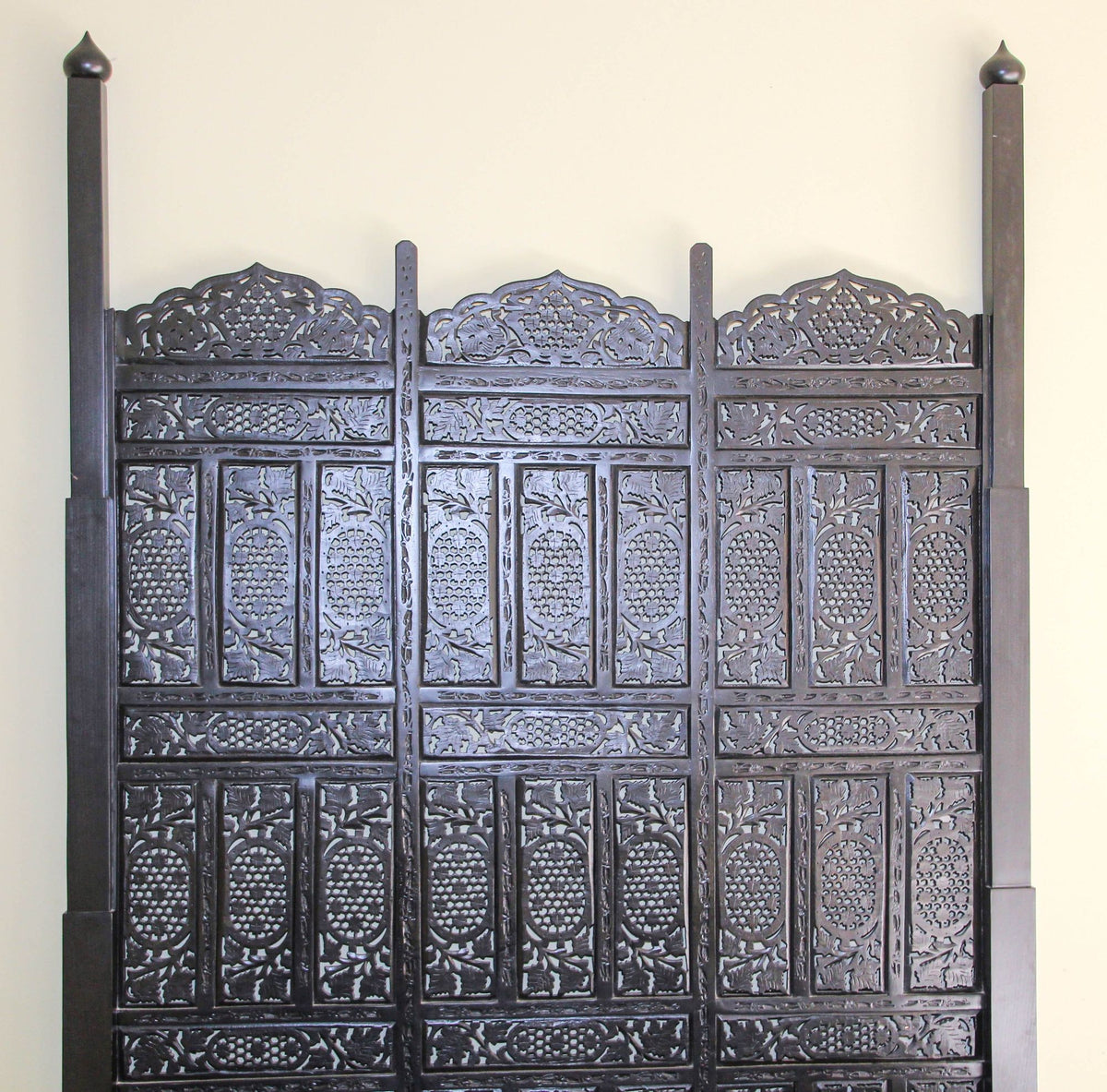 Hand-Carved Indo-Portuguese Moorish Queen Four-Poster Bed, India, 2000
