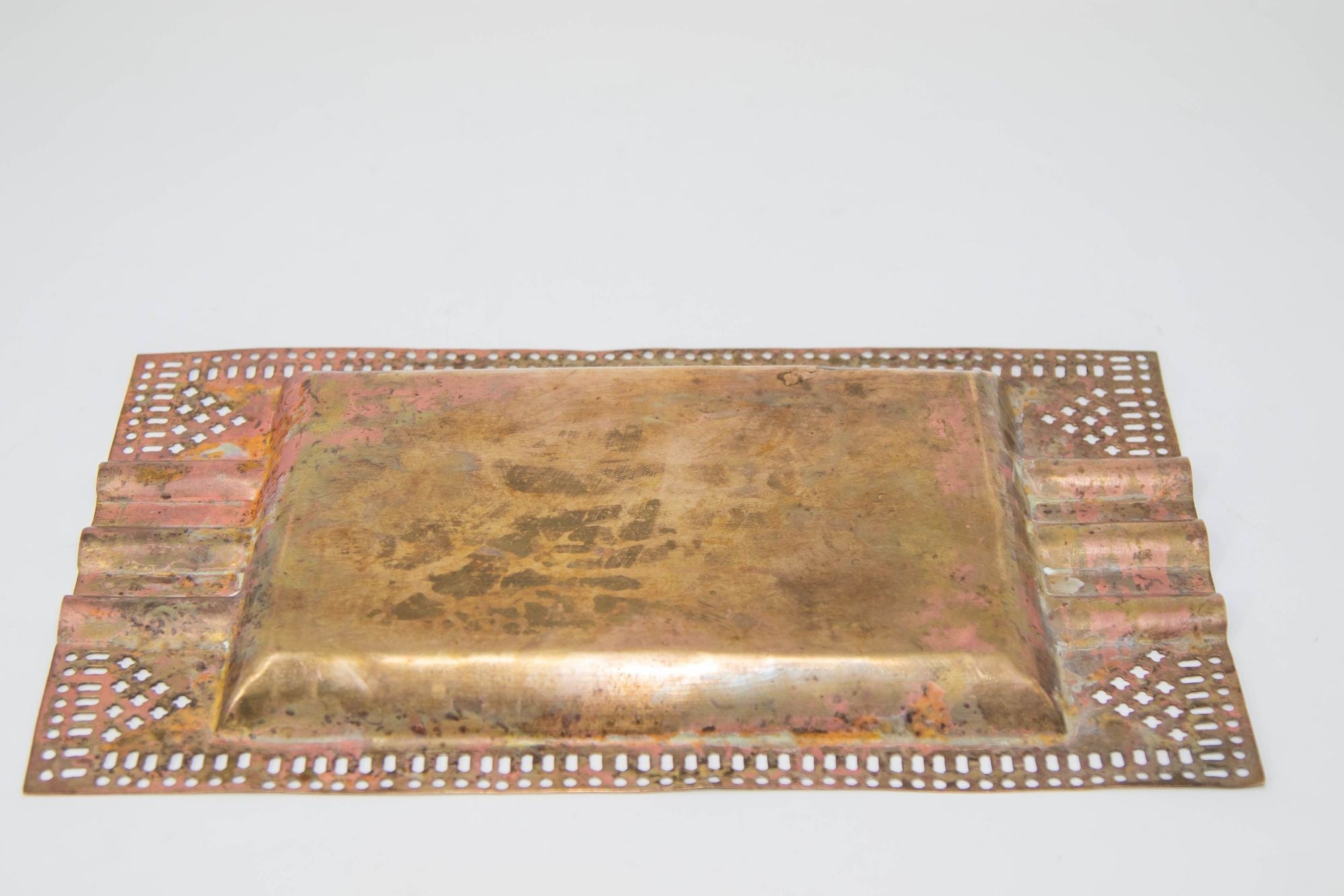 Large Moroccan Moorish Etched Brass Ashtray 1950s