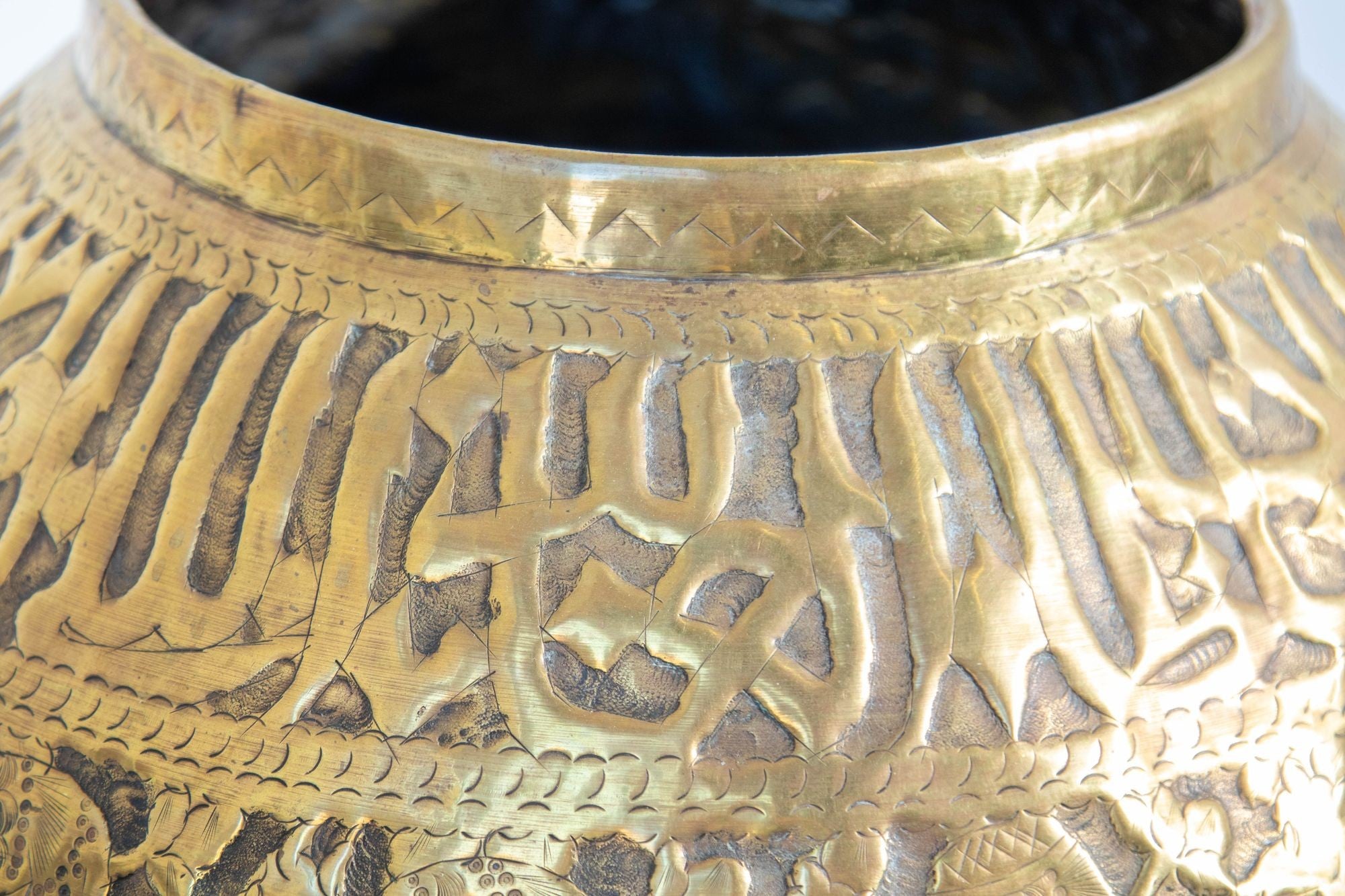 Large Islamic Brass Vessel Egyptian Moorish Round Brass Polished Bowl 19th c.