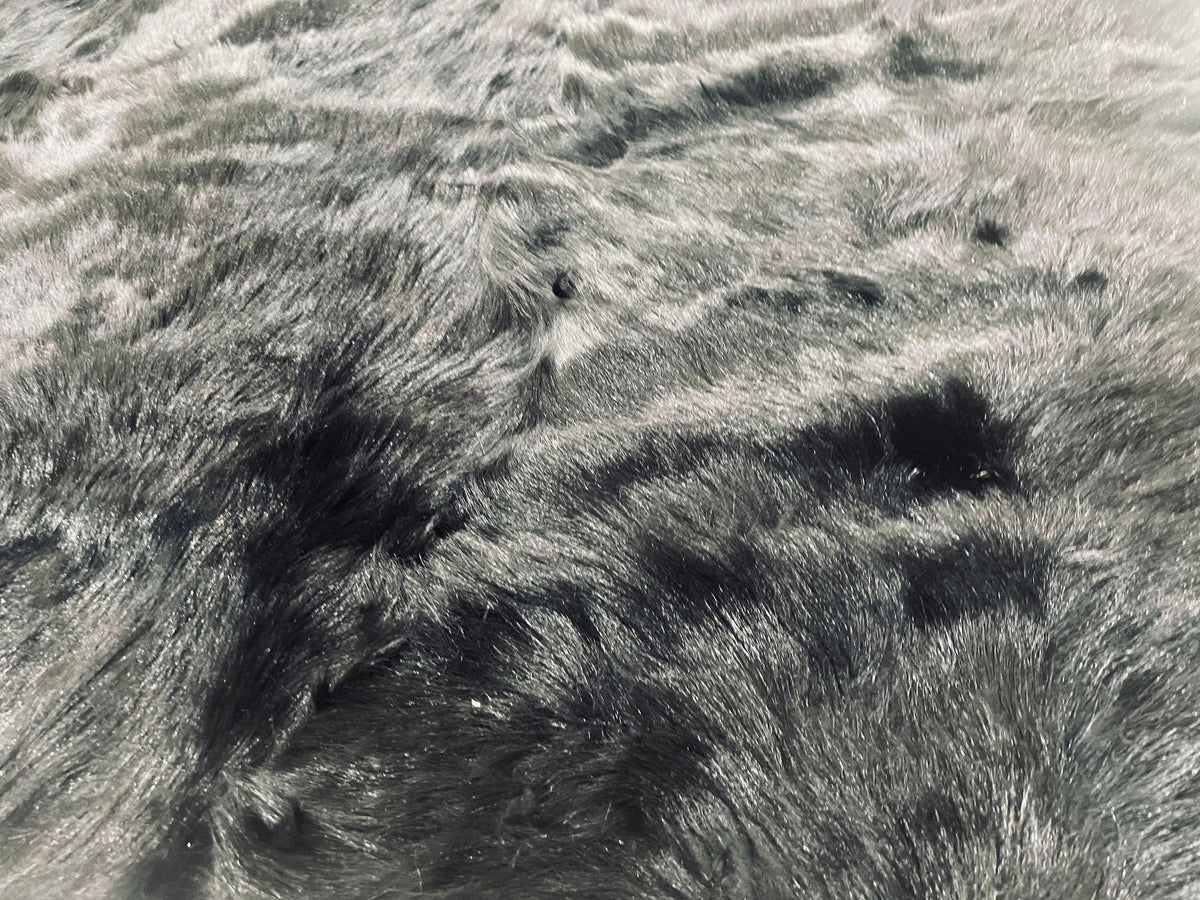 Minotti Alps Rug, Black Sheepskin, Hand-Crafted, Modern Design, Italy – view 7