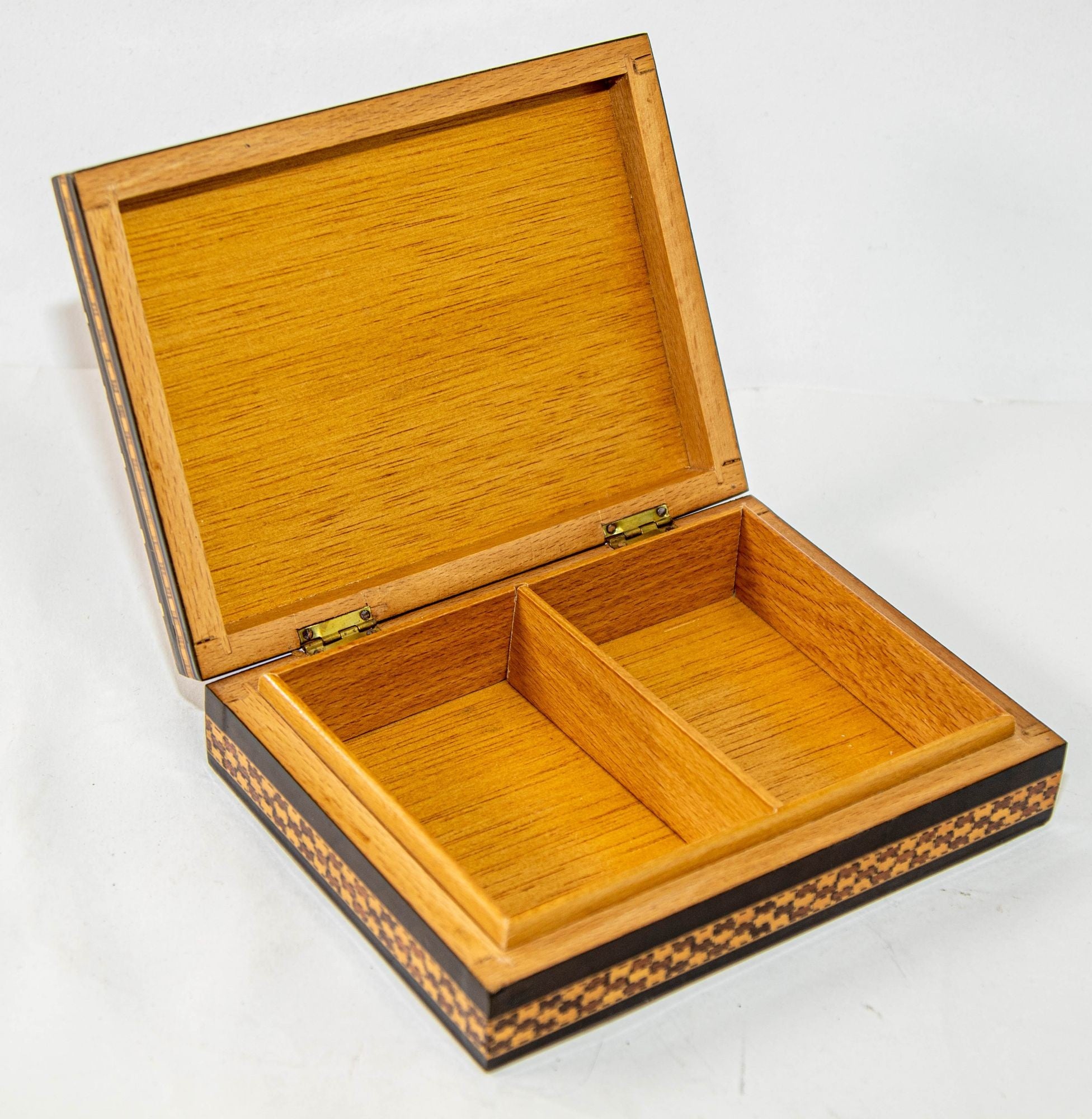 Moorish Spain Inlaid Marquetry Mosaic Box 1950's