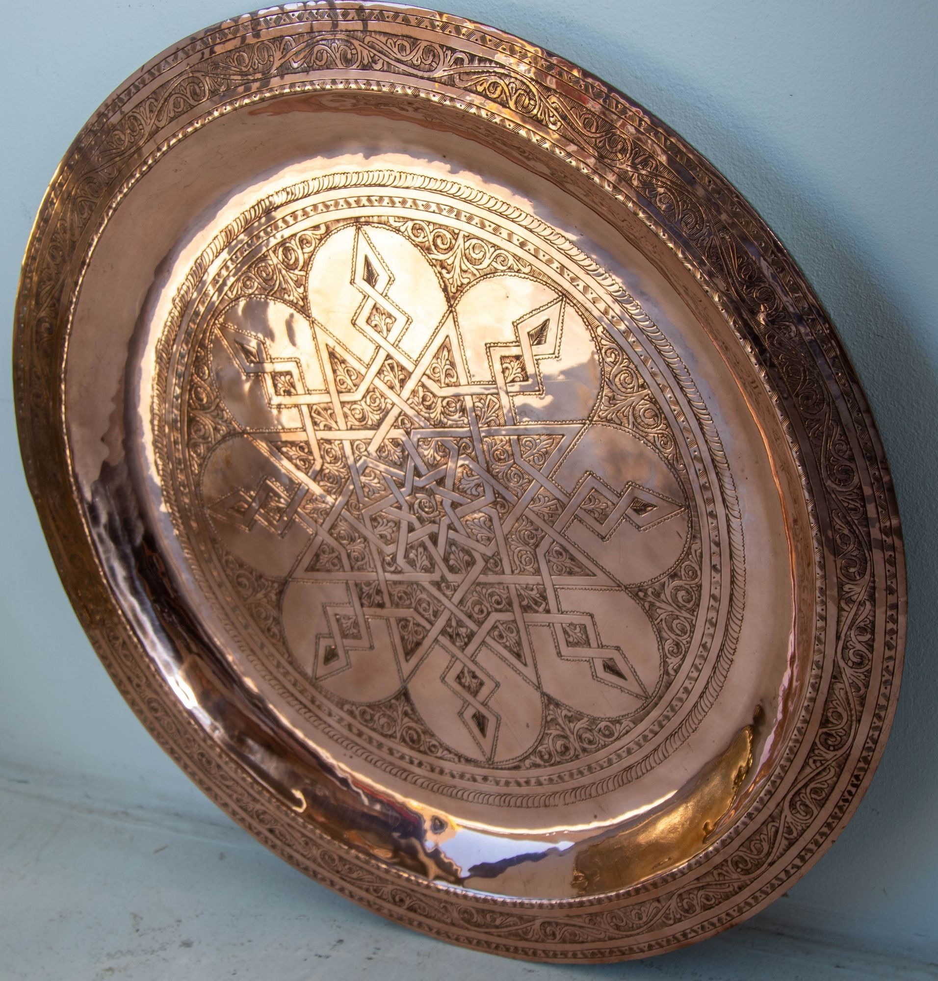 1920s Antique Hand Tooled Oversized Moroccan Metal Copper Tray 31 in. D.