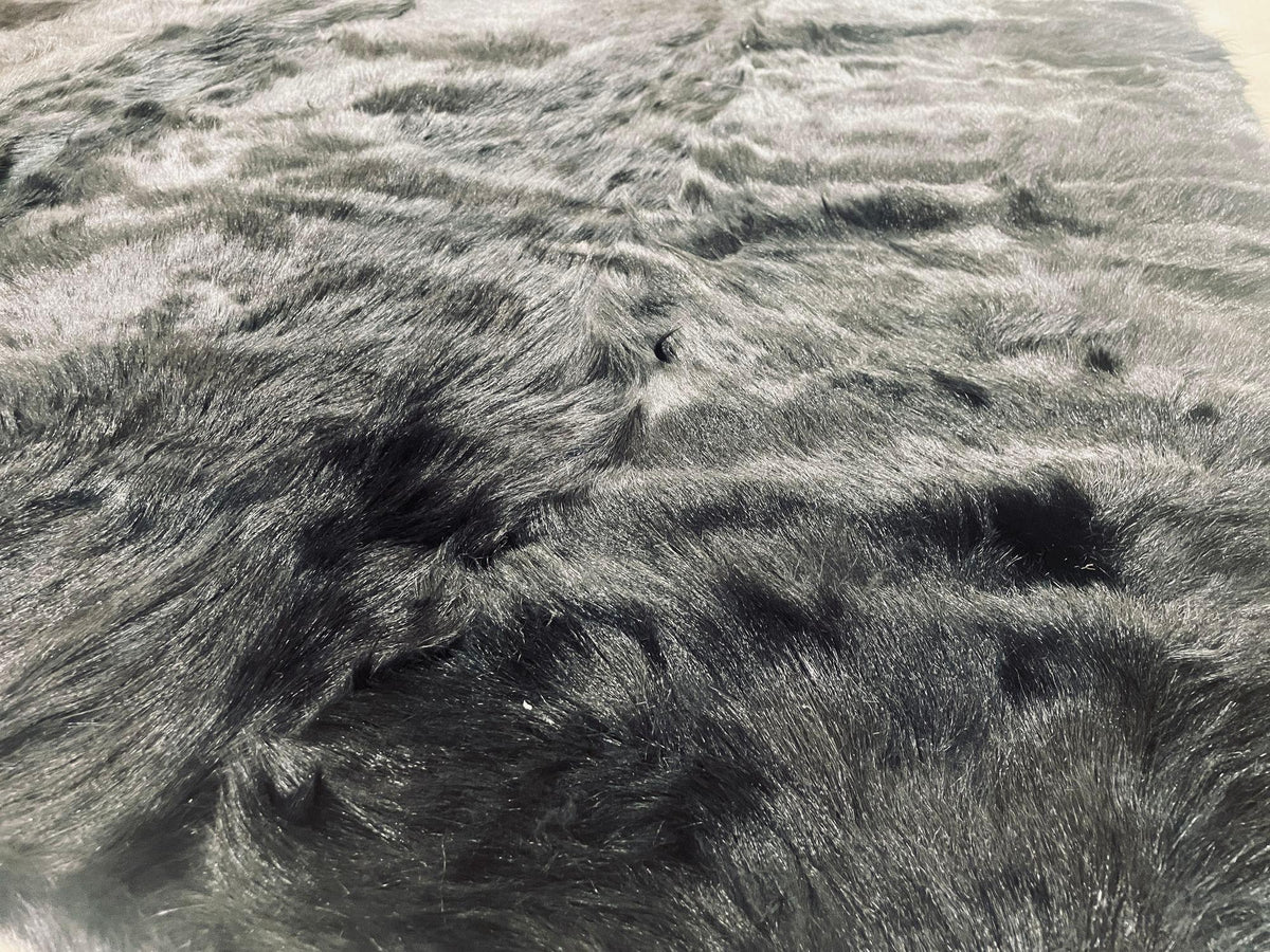 Minotti Alps Rug, Black Sheepskin, Hand-Crafted, Modern Design, Italy – view 8