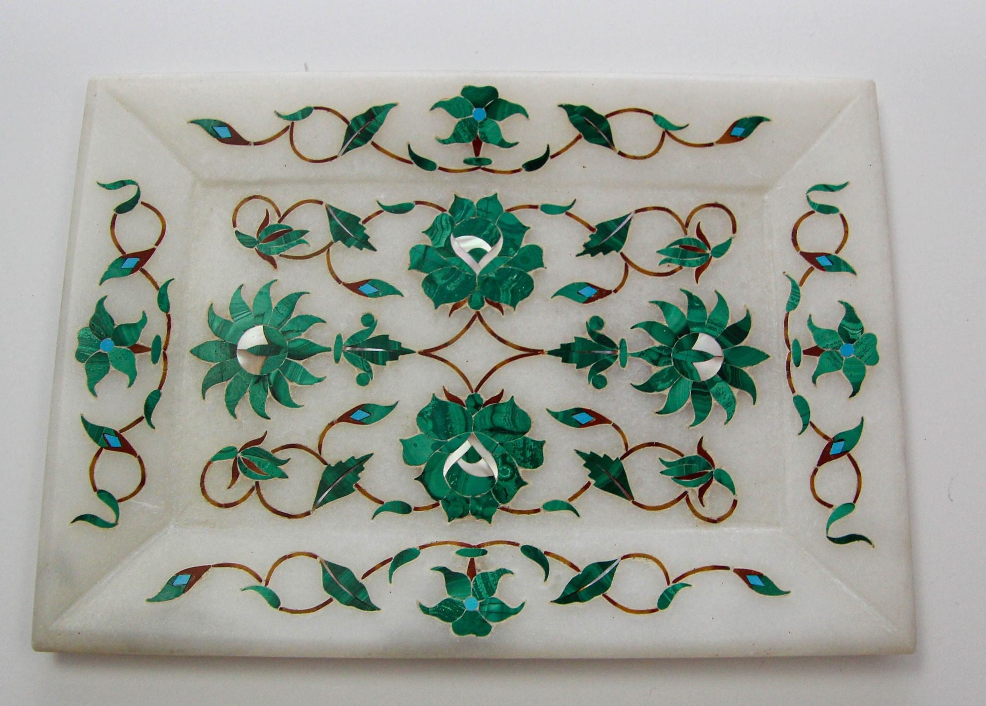Pietra Dura White Mosaic Inlaid Marble Dish Handcrafted Agra India 1950