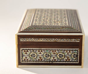 1940s Mother of Pearl Inlaid Decorative Middle Eastern Islamic Box