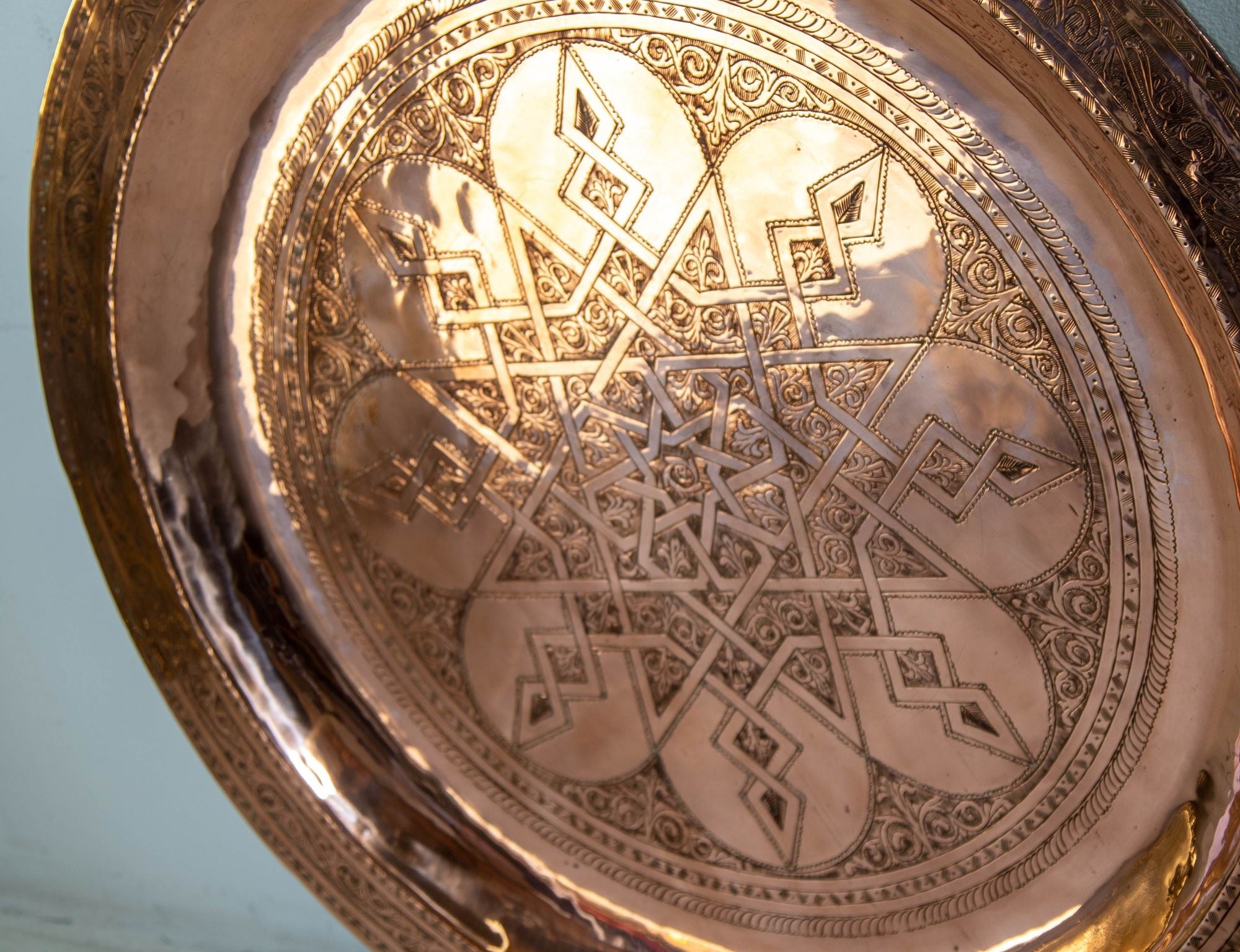 1920s Antique Hand Tooled Oversized Moroccan Metal Copper Tray 31 in. D.