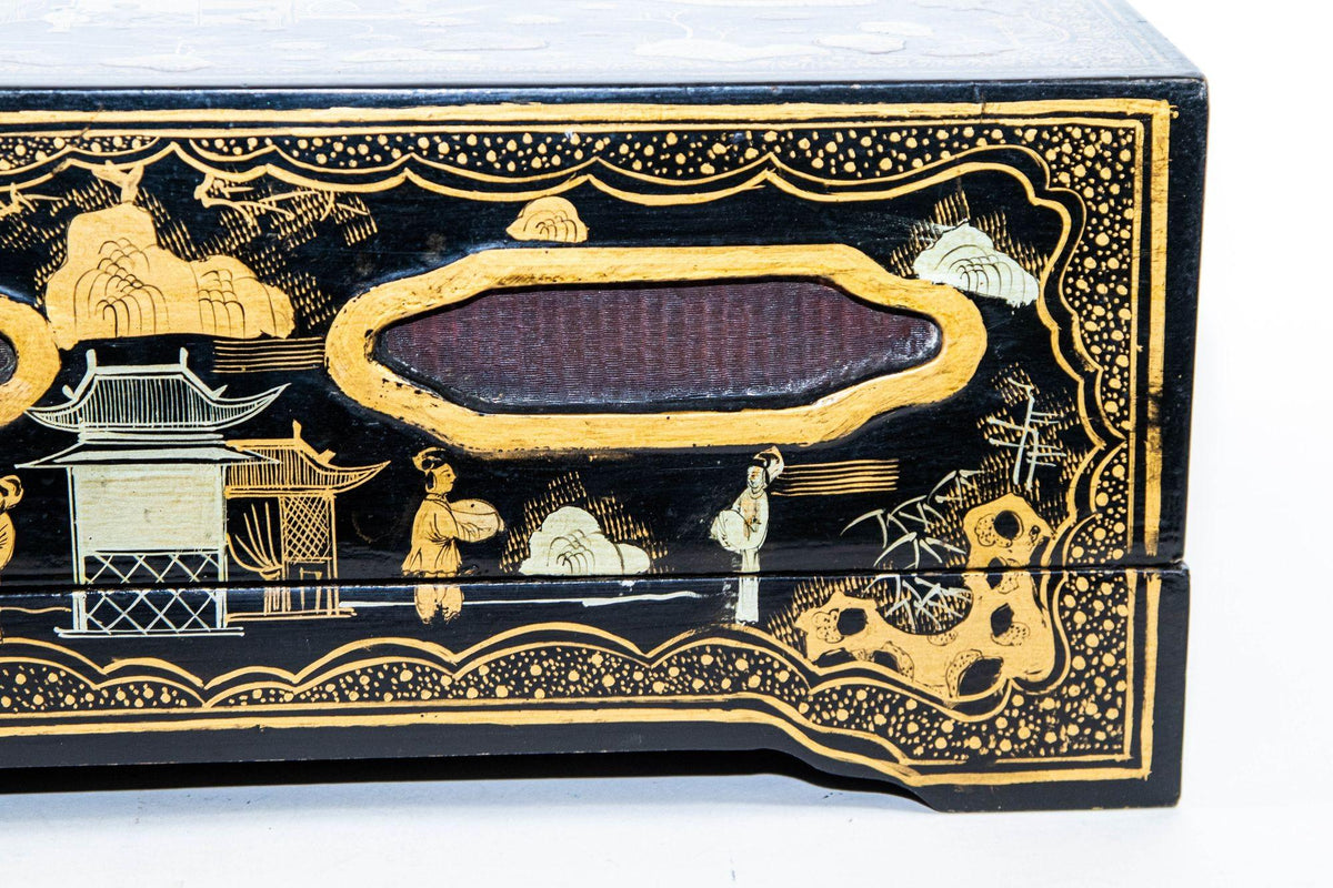 Large Chinoiserie Rectangular Black Lacquered Gilt Painted Covered Box 1950s — additional view 9
