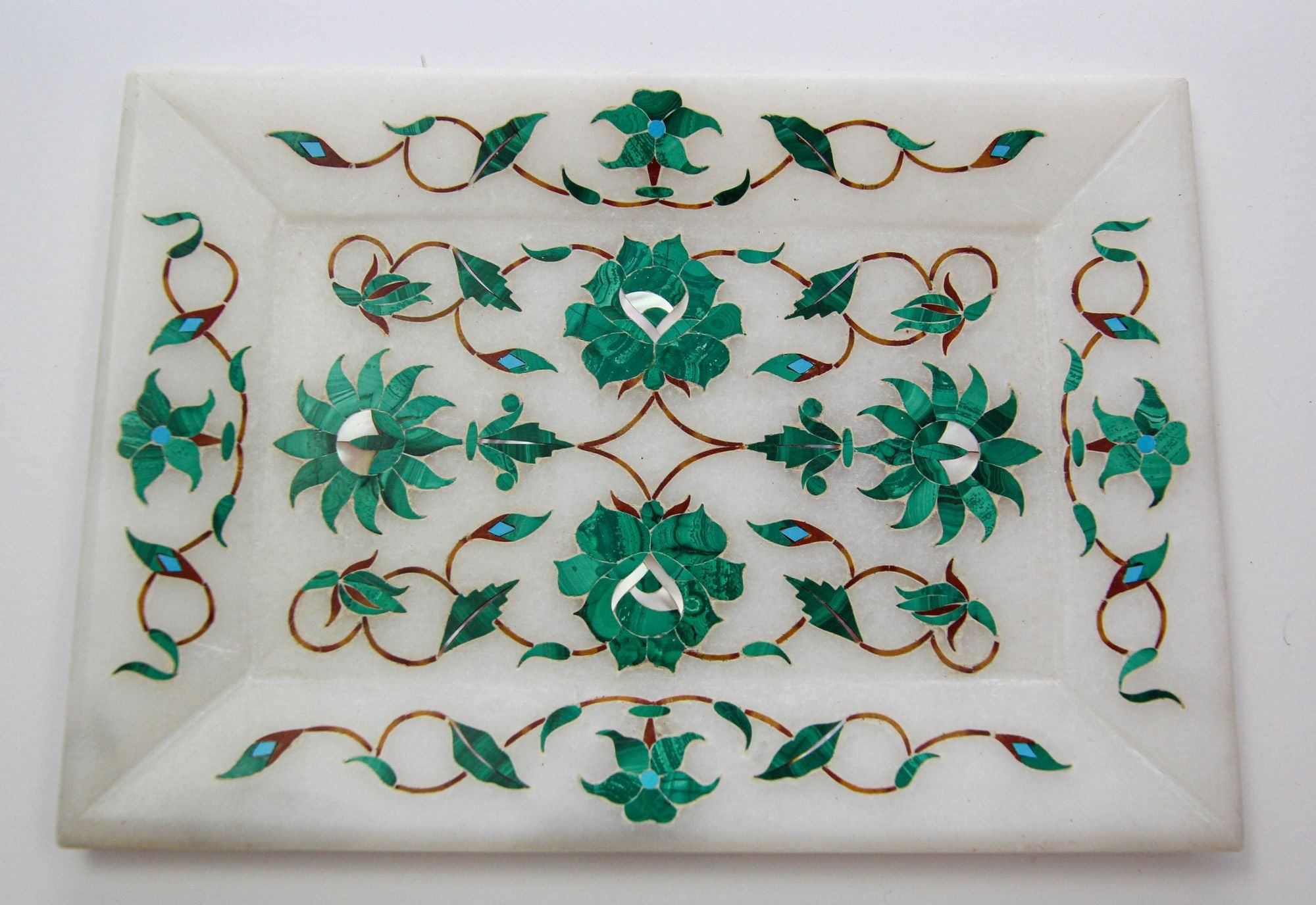 Pietra Dura White Mosaic Inlaid Marble Dish Handcrafted Agra India 1950