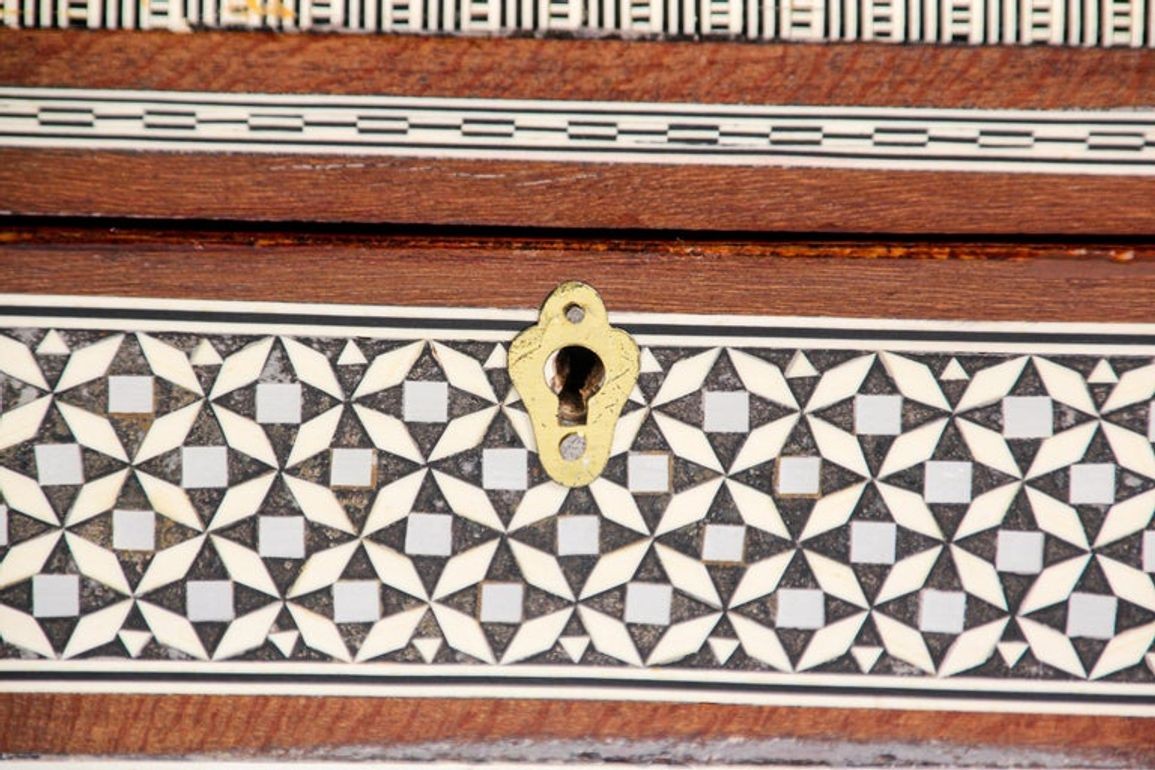 Handcrafted Middle Eastern Sadeli Jewelry Box