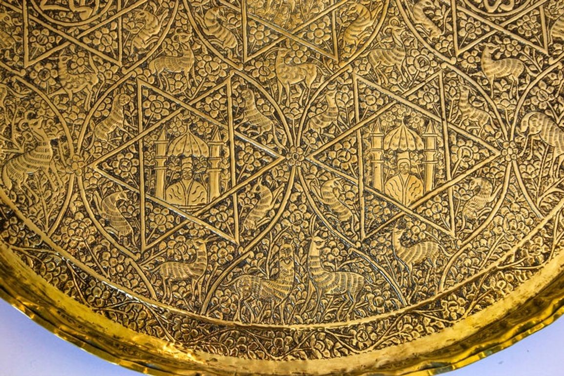 Large Antique Decorative Indo-Persian Mughal Hammered Brass Tray 19th c.
