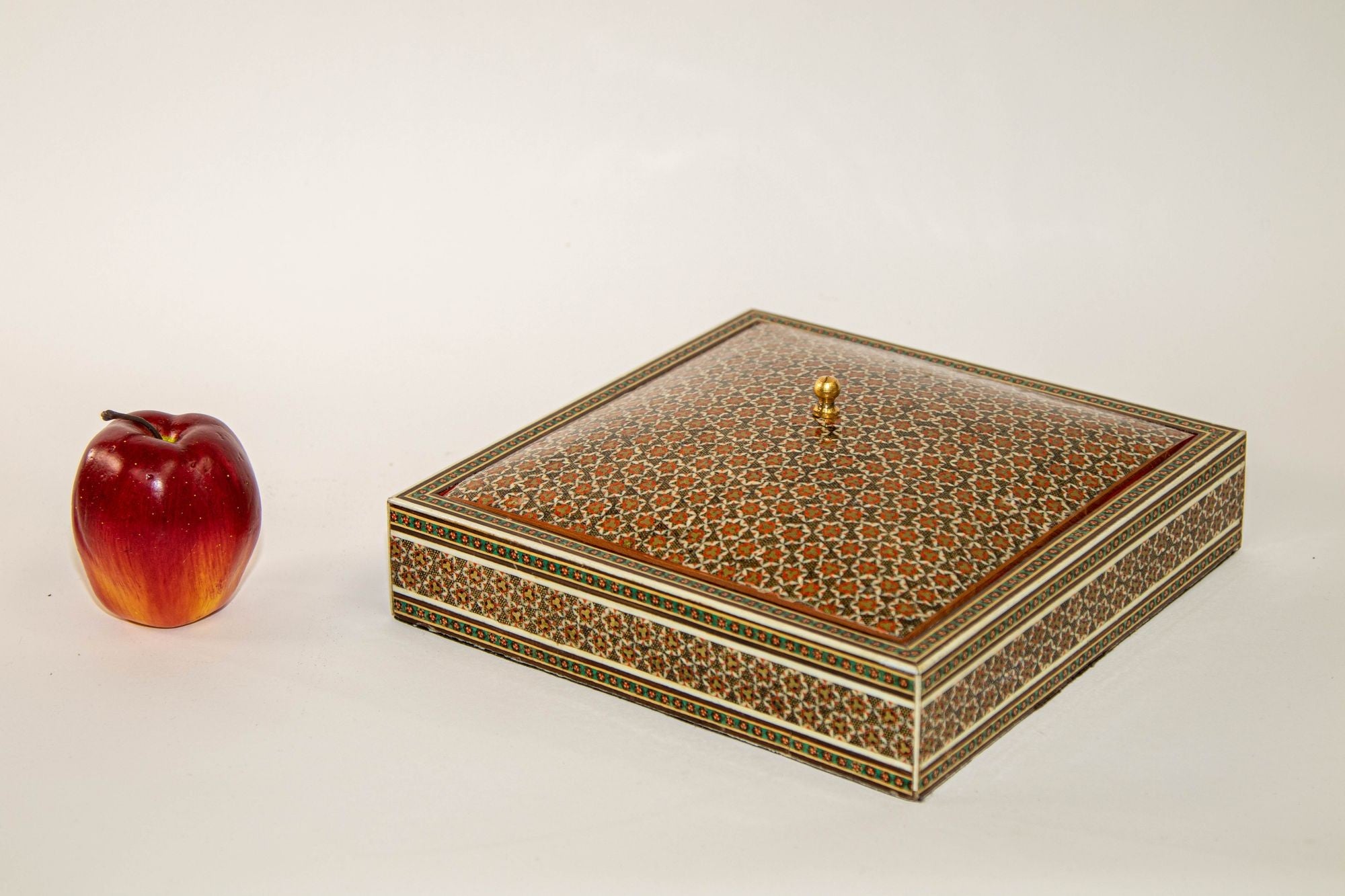 1950s Anglo Indian Style Micro Mosaic Inlaid Jewelry Box