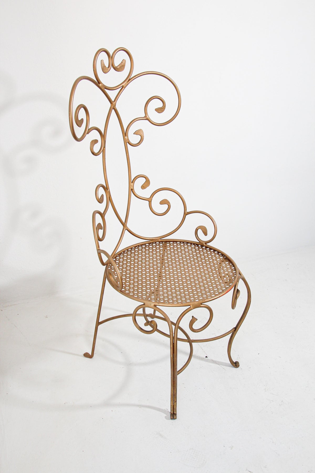 Hollywood Regency Vintage Italian Gilt Iron Sculptural Chair — Italy