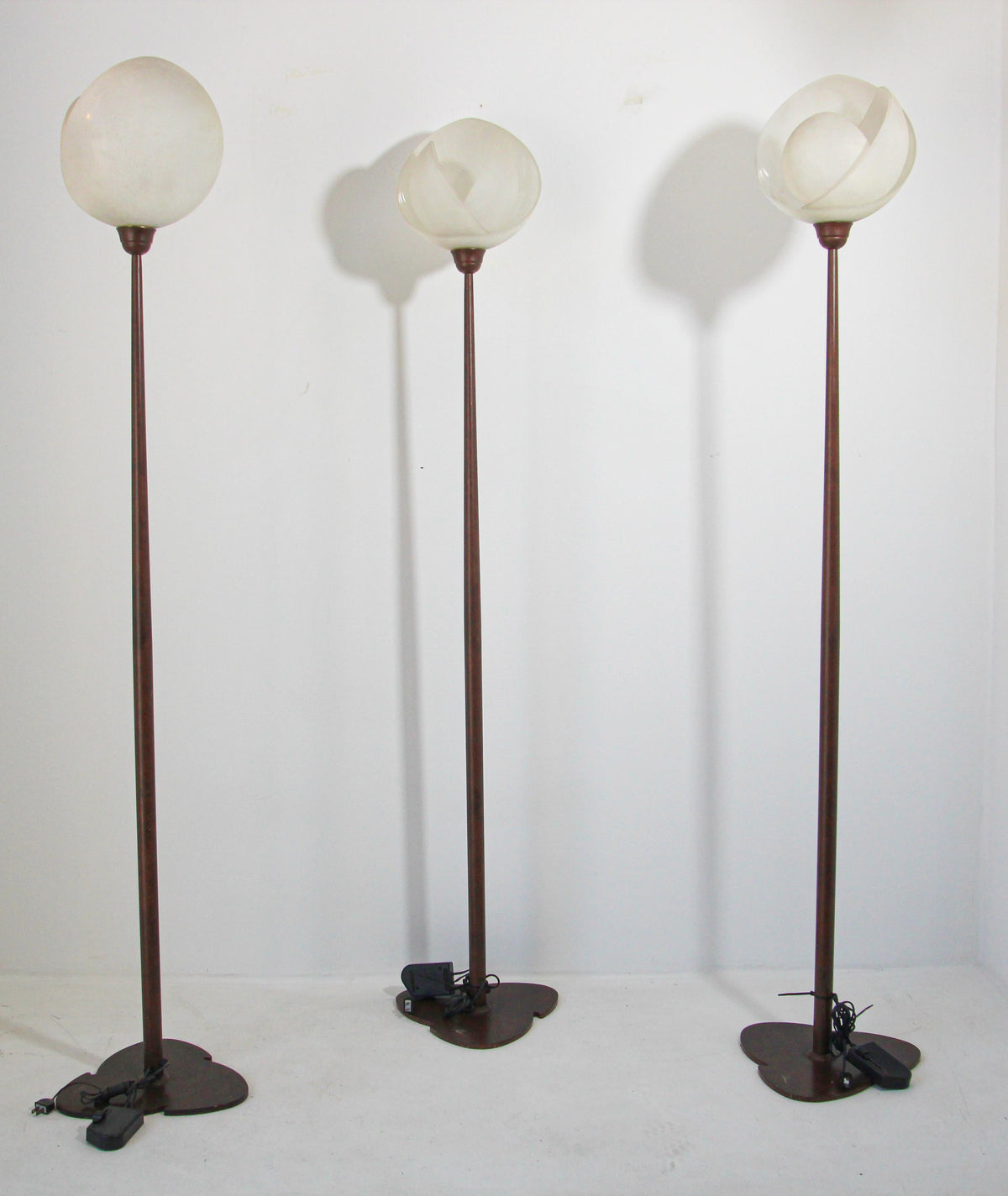 Metal Floor Lamp with Murano Glass Frosted Shade by Relco Milano, Italy, 1980s — detail view 2
