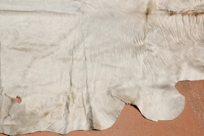 Hand-Crafted White Cowhide Rug from Argentina, Folk Art Style, 1980 — additional view 4