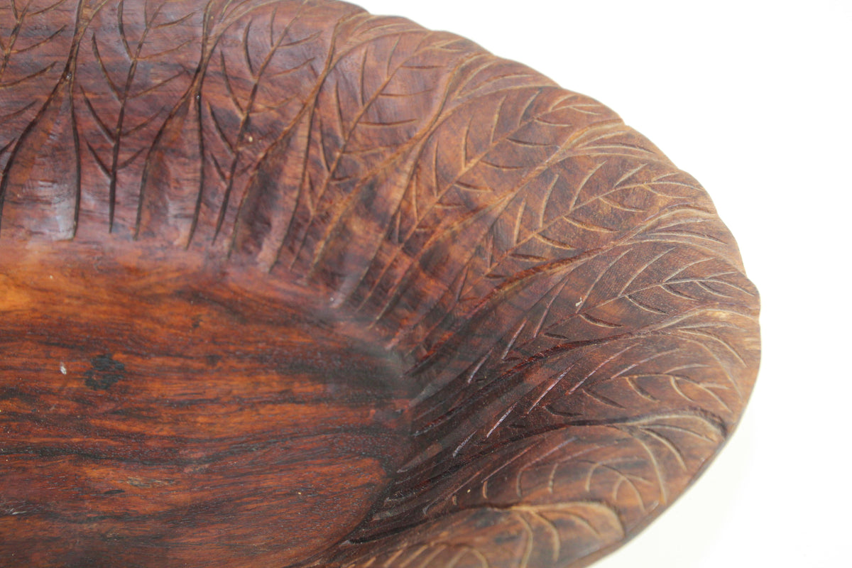Large Hand-Carved Tribal Wooden Bowl from the Batak of Sumatra — additional view 5
