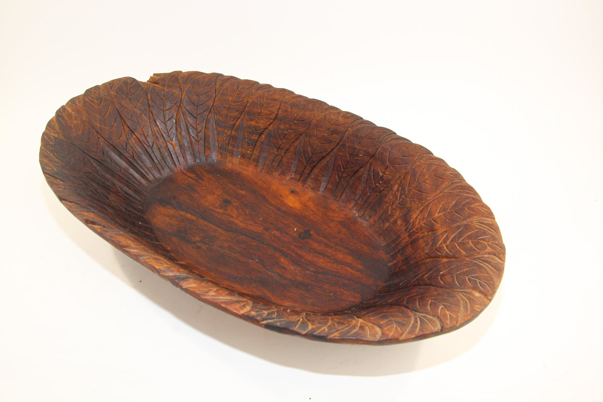 Large Hand-Carved Tribal Wooden Bowl from the Batak of Sumatra — additional view 6