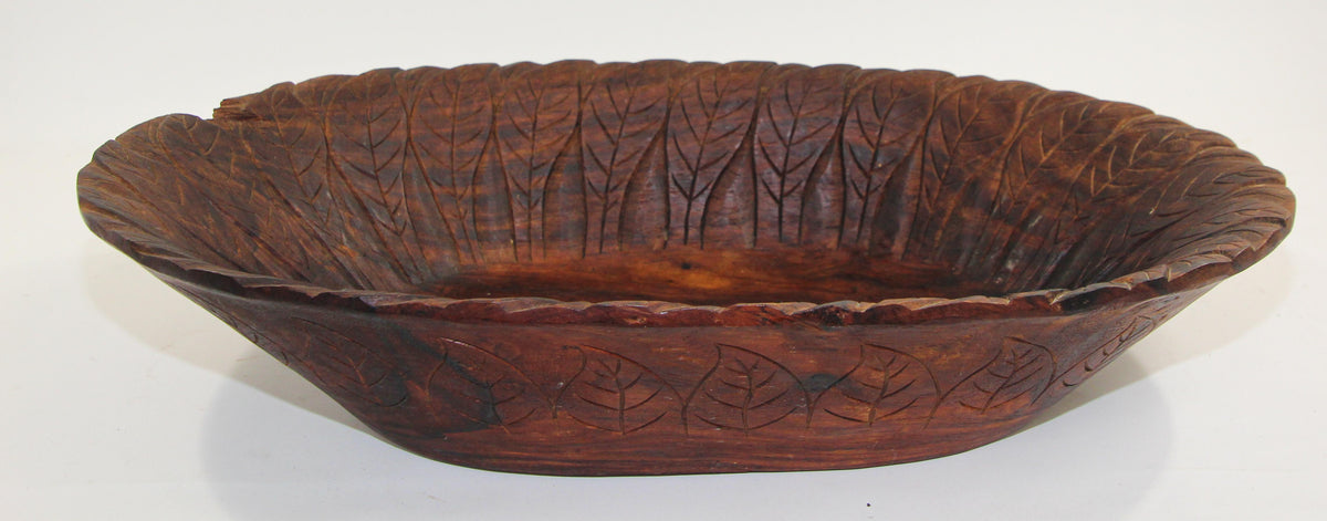 Large Hand-Carved Tribal Wooden Bowl from the Batak of Sumatra — additional view 15