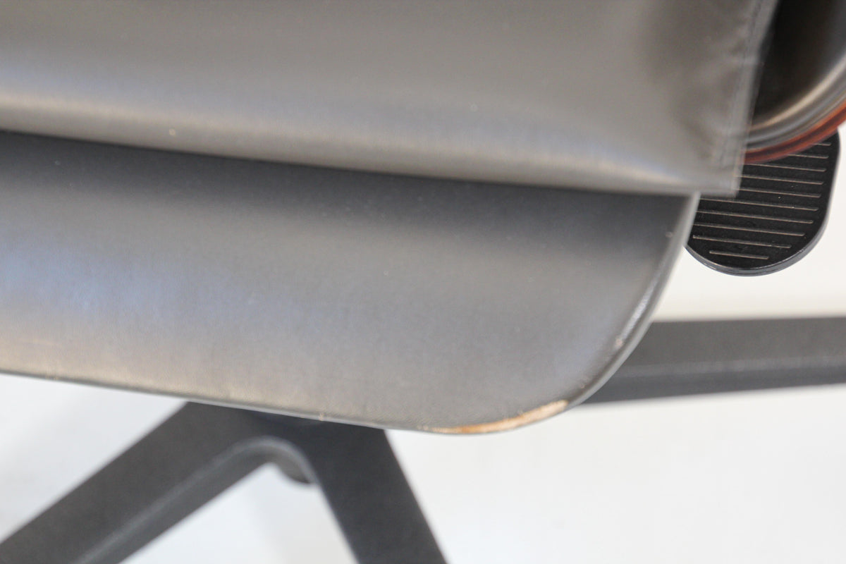 Mariani Wing Conference Office Chair by Luca Scacchetti Italy — Italy