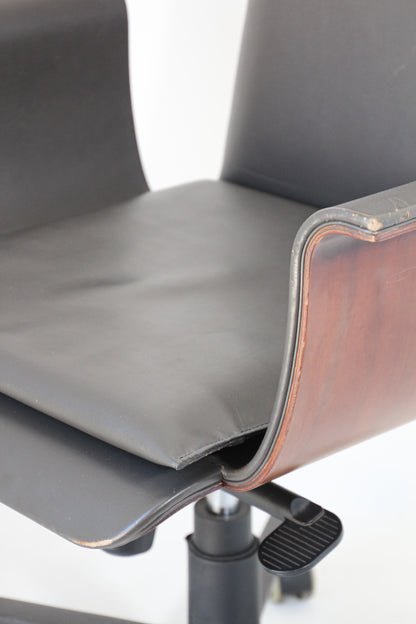 Mariani Wing Conference Office Chair by Luca Scacchetti Italy — Italy
