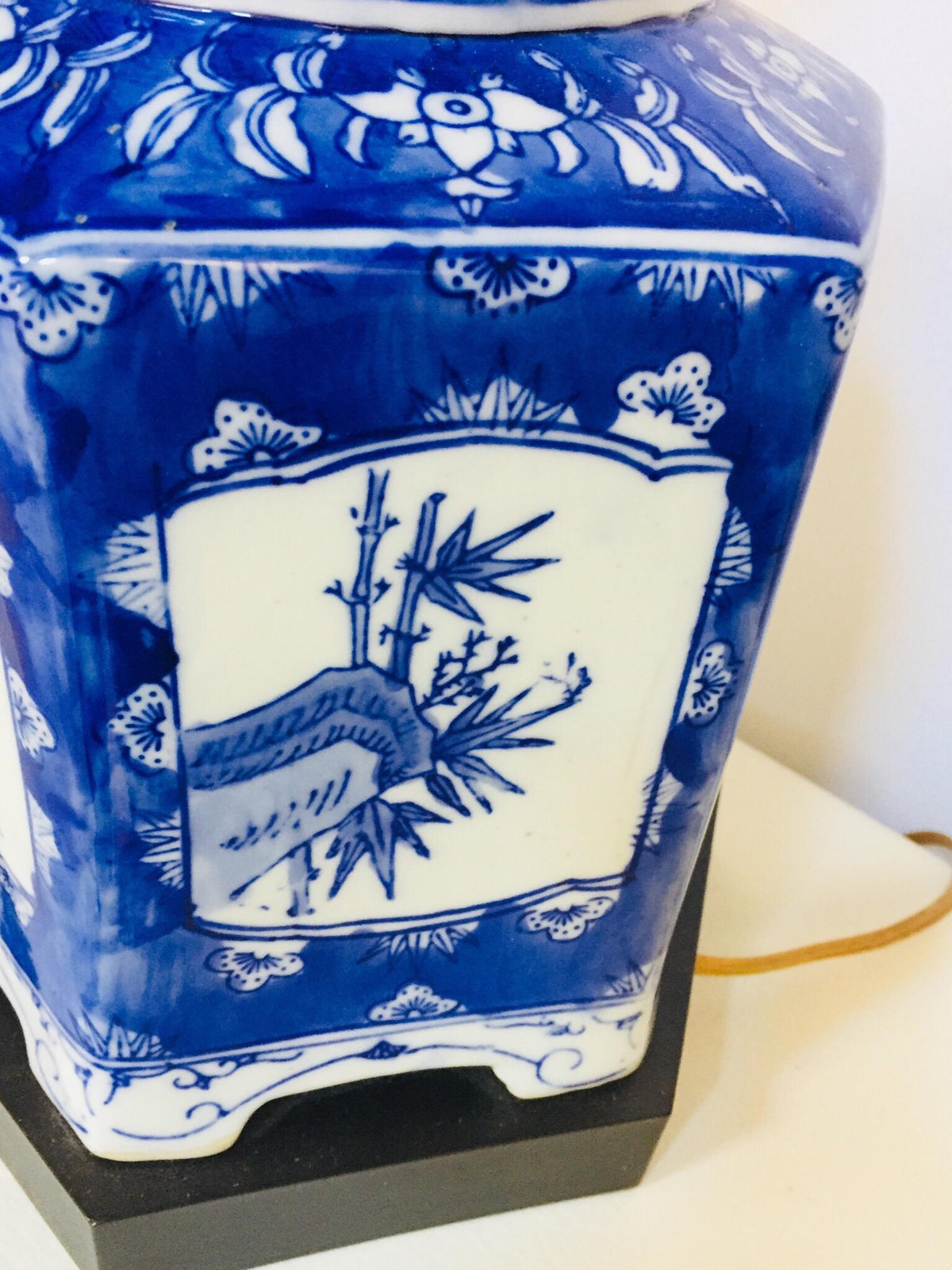 Pair of Blue and White Chinese Porcelain Tea Canisters Table Lamps — China