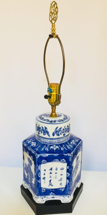 Pair of Blue and White Chinese Porcelain Tea Canisters Table Lamps — China