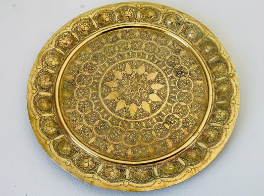 Antique Middle Eastern Round Brass Tray Islamic Moorish Style 23.5 in. Diameter