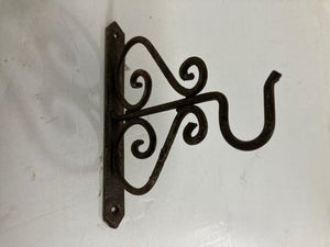 Scrolling Wall Mounted Iron Bracket for Lanterns or Signs