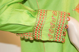 Moroccan Kaftan in Kelly Green