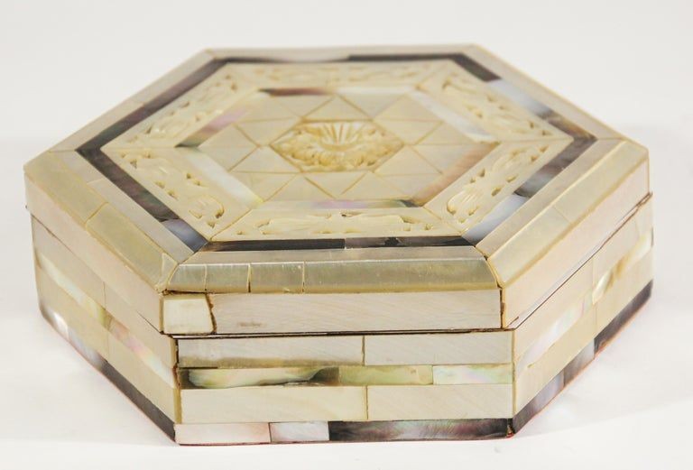 Handcrafted White Mother of Pearl Inlaid Moorish Octagonal Box