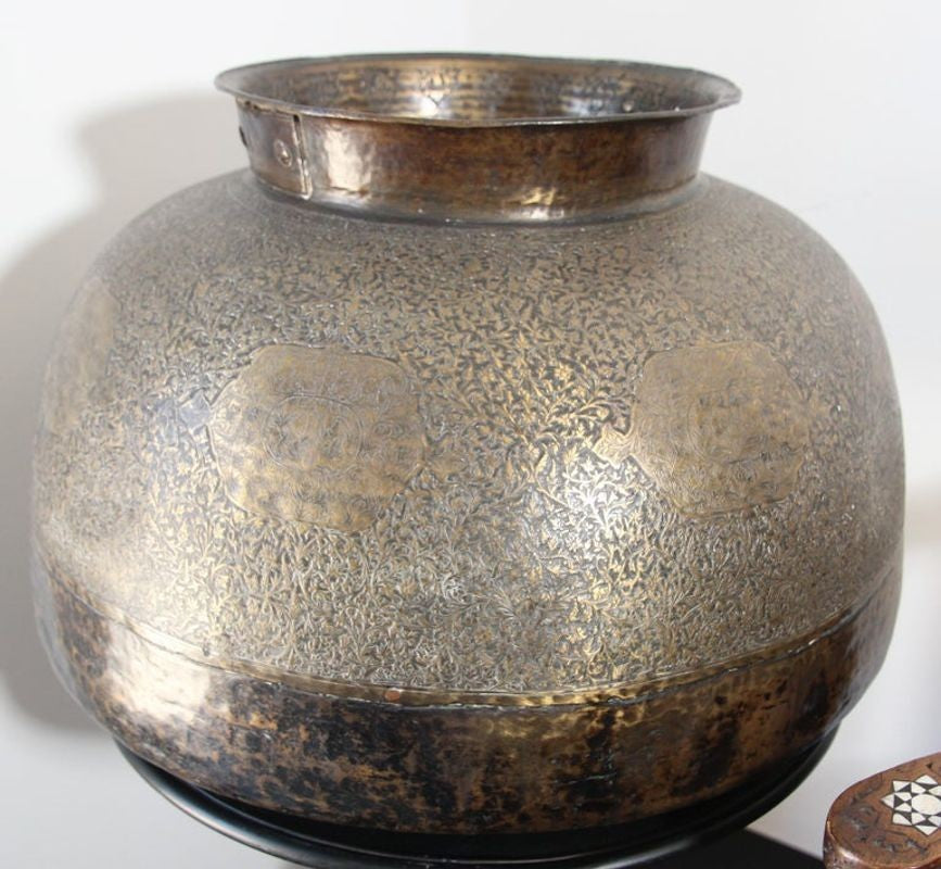 Large Fine Antique Islamic Inlaid Indo-Persian Copper Mughal Vessel