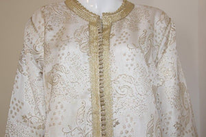 Elegant Moroccan White Caftan with Gold Metallic Floral Brocade