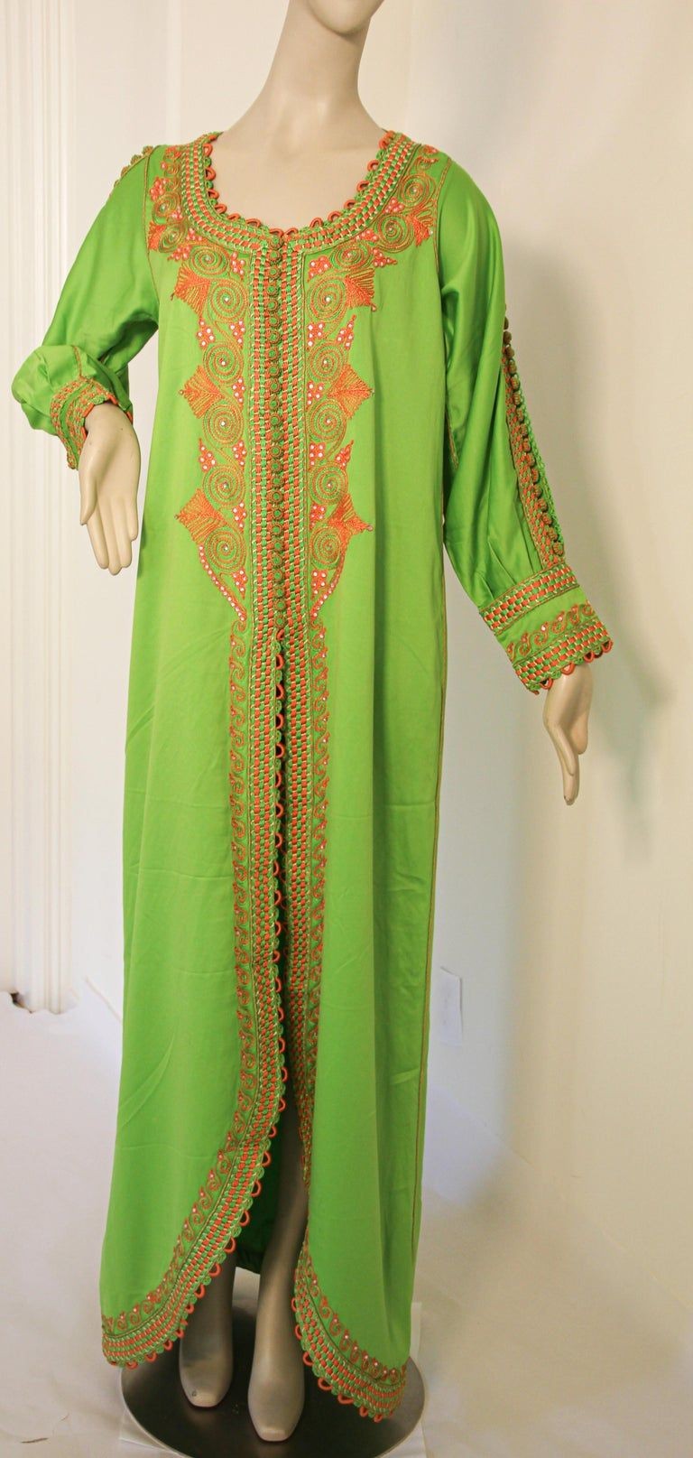 Moroccan Kaftan in Kelly Green
