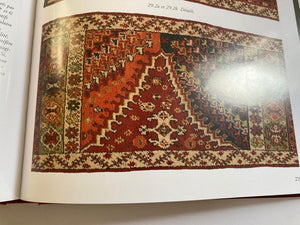Tapis Berberes du Maroc, Berber Carpets from Morocco Table Book