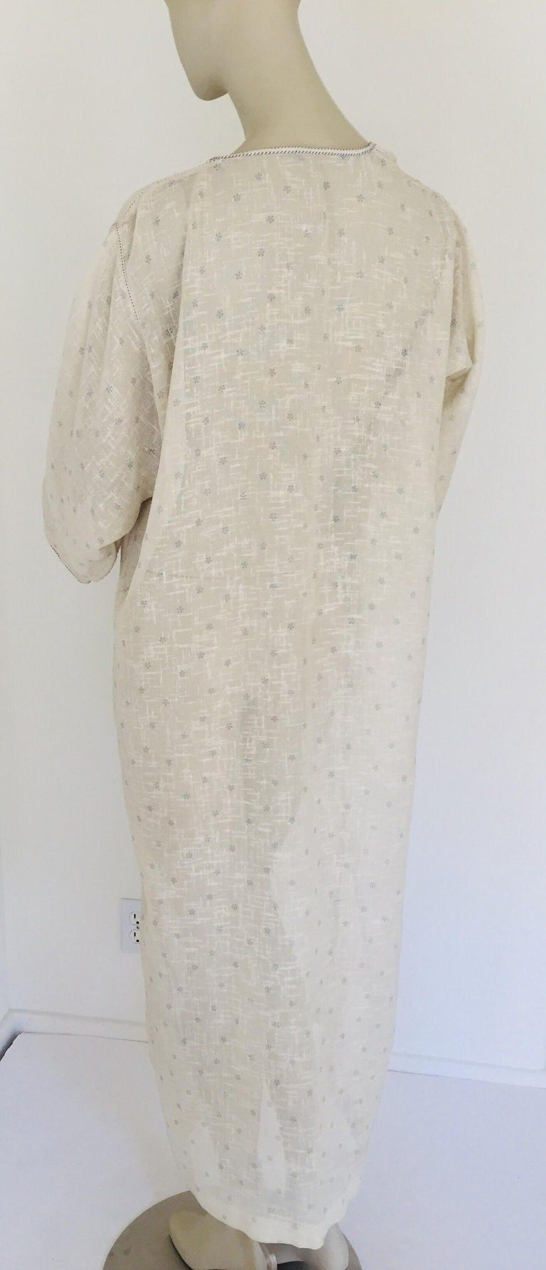 1970 Moroccan Hooded Caftan White and Blue Linen Djellabah Kaftan