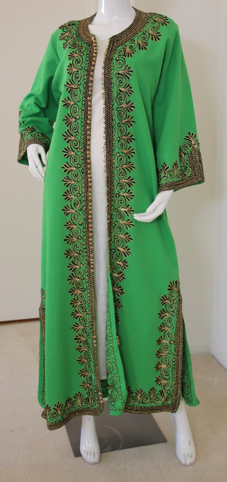 Vintage Moroccan Kaftan Green Maxi Dress circa 1970 Size L - E-mosaik Vintage Moroccan Kaftan Green Maxi Dress circa 1970 Size L - E-mosaik