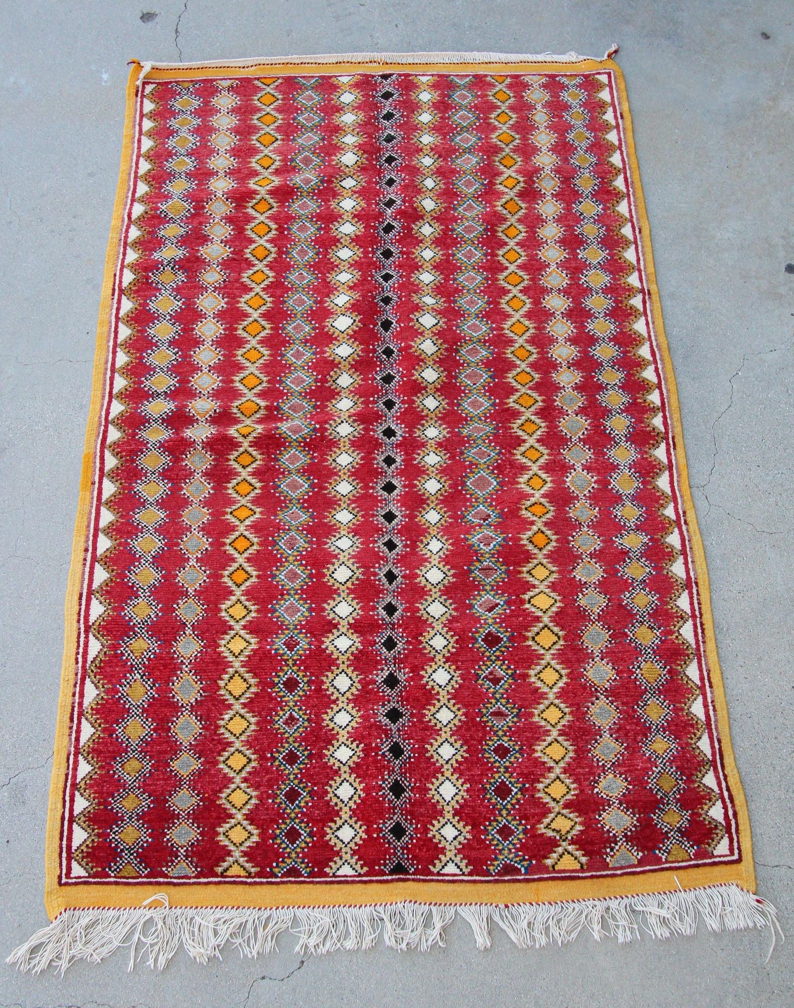 1980s Vintage Moroccan Boujad Hand-Woven Tribal Rug