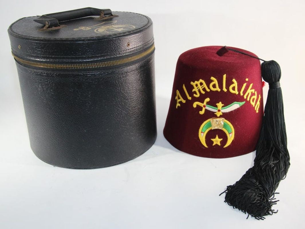 AL Malaikah Vintage Iconic Masonic Shriner Burgundy Wool Fez Hat in Original Box
