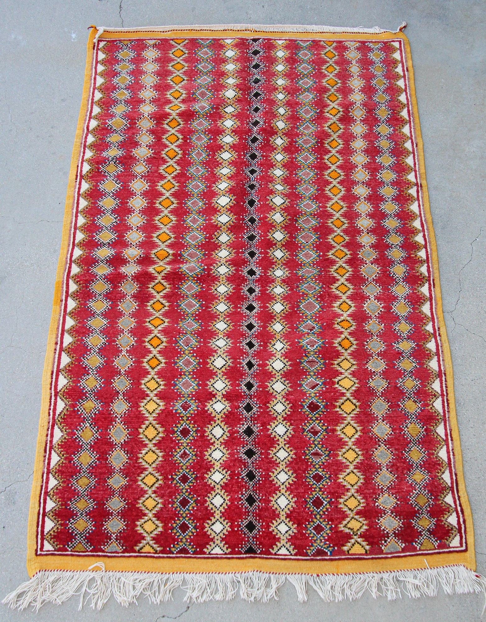 1980s Vintage Moroccan Boujad Hand-Woven Tribal Rug