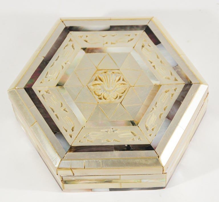 Handcrafted White Mother of Pearl Inlaid Moorish Octagonal Box