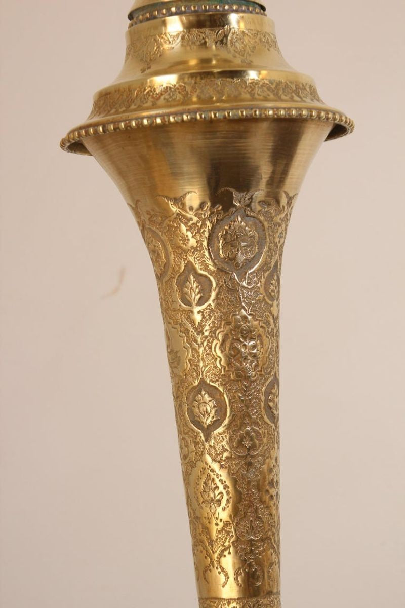 Oversized Mughal Indian Brass Bottle Urn - E-mosaik