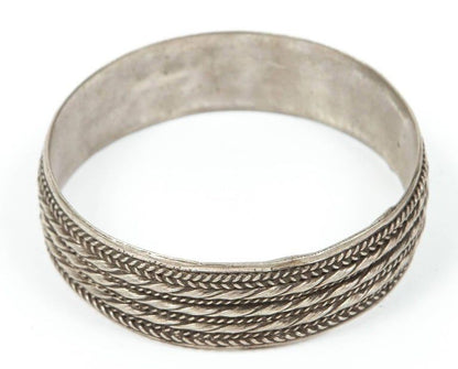 Handcrafted Moroccan Berber Tribal Bracelet in Silver, 1950 – view 2