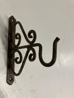 Scrolling Wall Mounted Iron Bracket for Lanterns or Signs