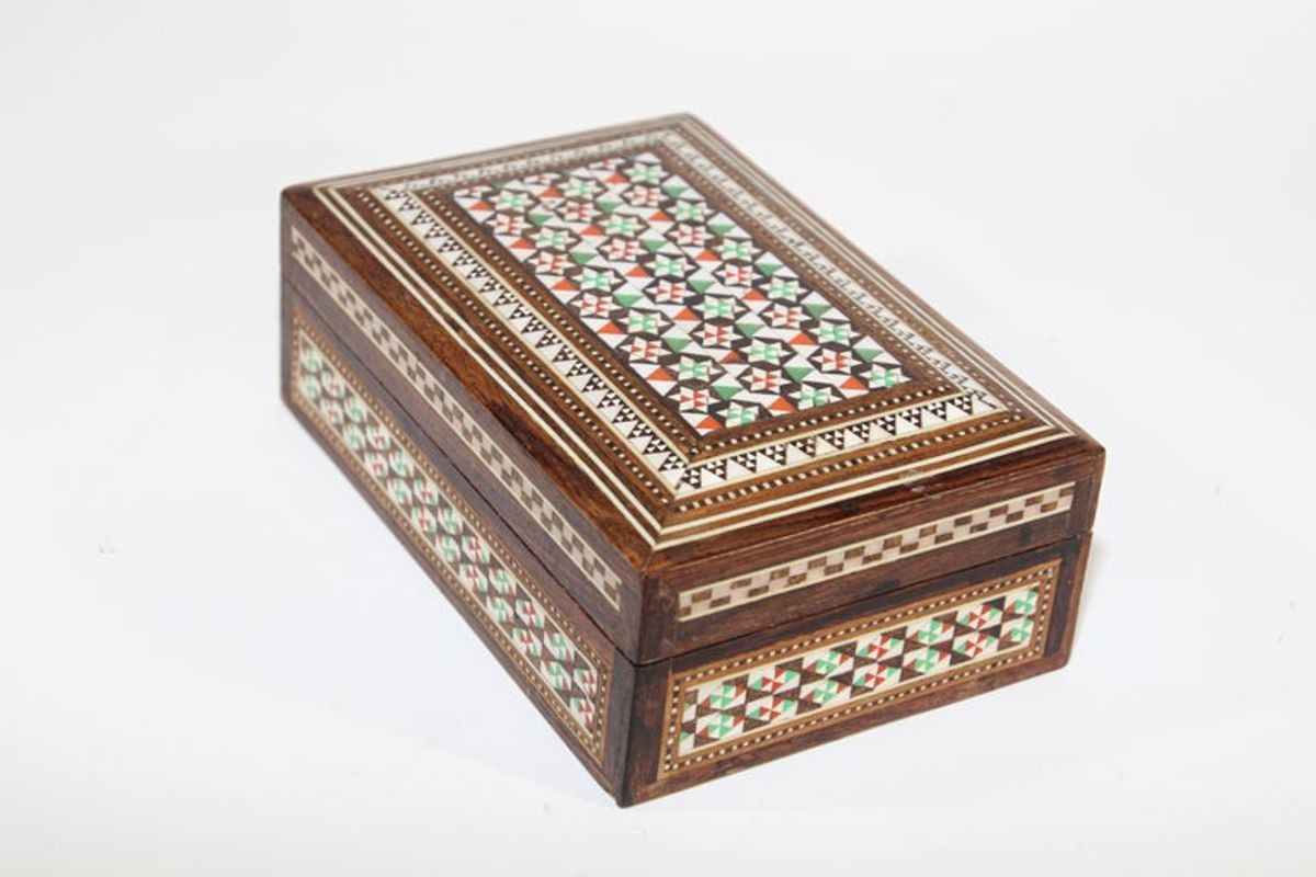 1940s Antique Fine Micro Mosaic Moorish Inlaid Decorative Box