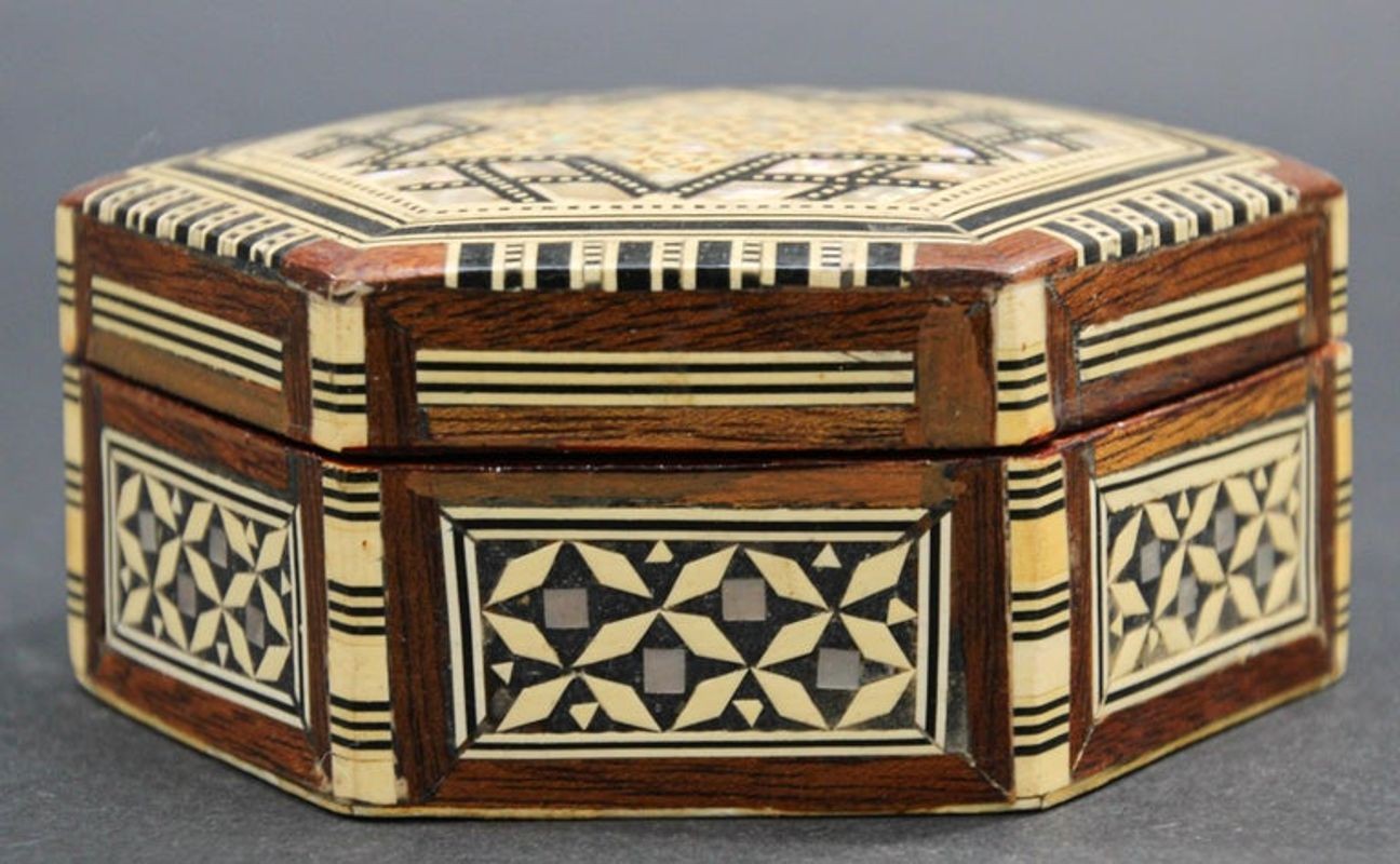 Handcrafted White Mosaic Marquetry Moorish Octagonal Box