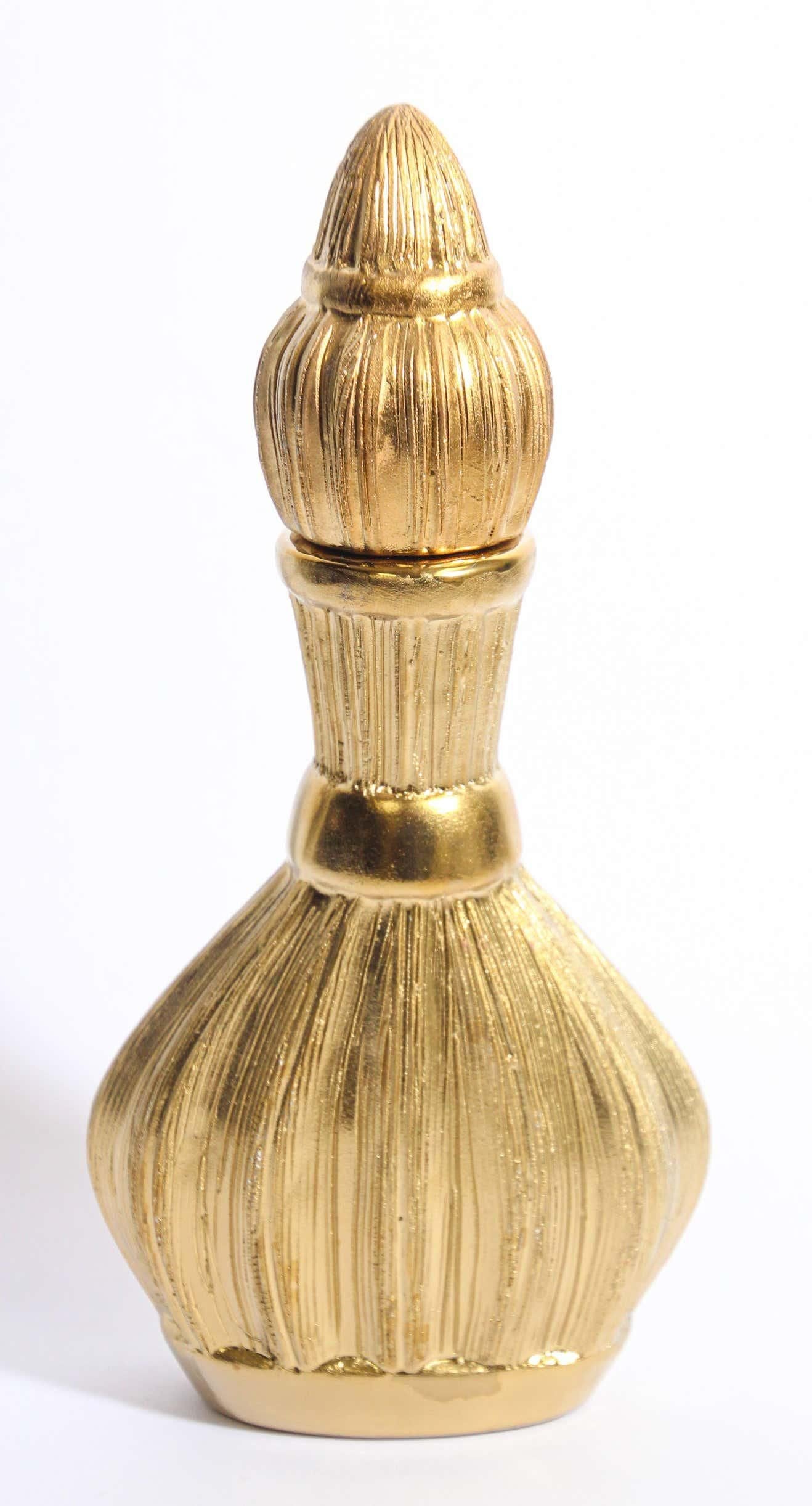 Moorish Bohemian Gilt Porcelain Lidded Flask