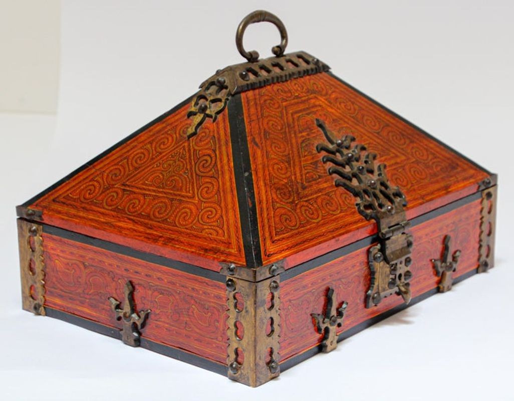 19th Century Indian Malabar Dowry Jewelry Box in Lacquered Teak with Handcrafted Brass from Kerala
