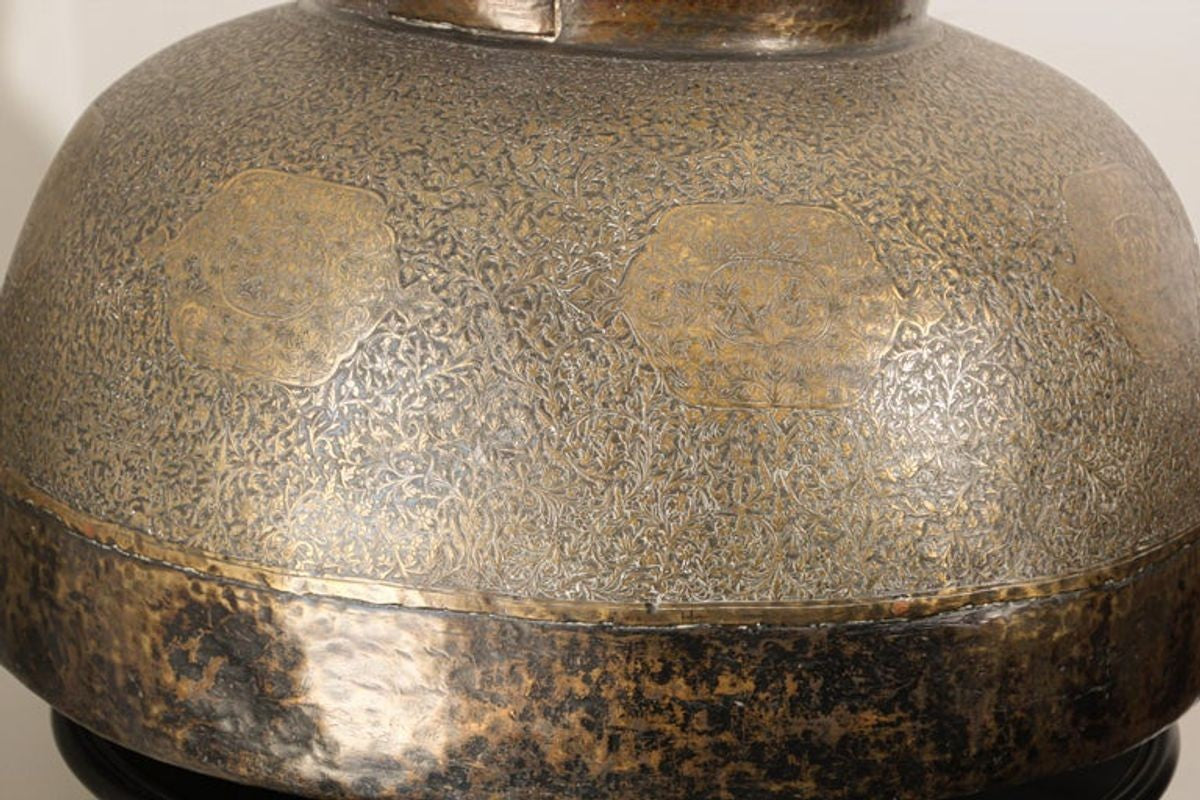 Large Fine Antique Islamic Inlaid Indo-Persian Copper Mughal Vessel