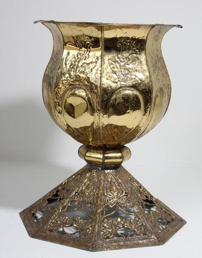 Vintage Brass Footed Planter, Hammered Art Nouveau Design, USA, 1950